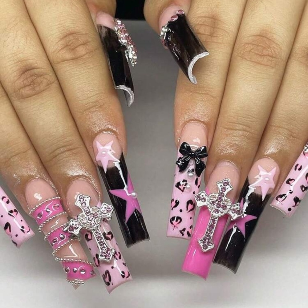 24pc Press On Nail Set from the Nail Bar 💅